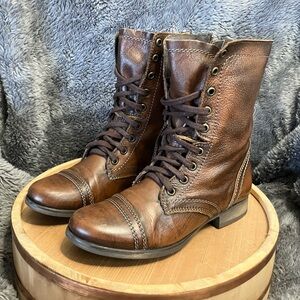 Steve Madden Tropa Distressed Brown Zipper Laced Combat Boot Size 7-7.5
